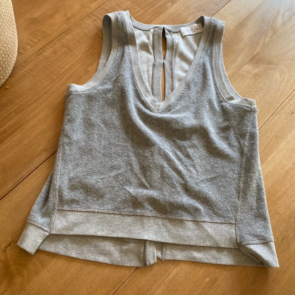 Feel the Piece V-Neck Terry Tank Top